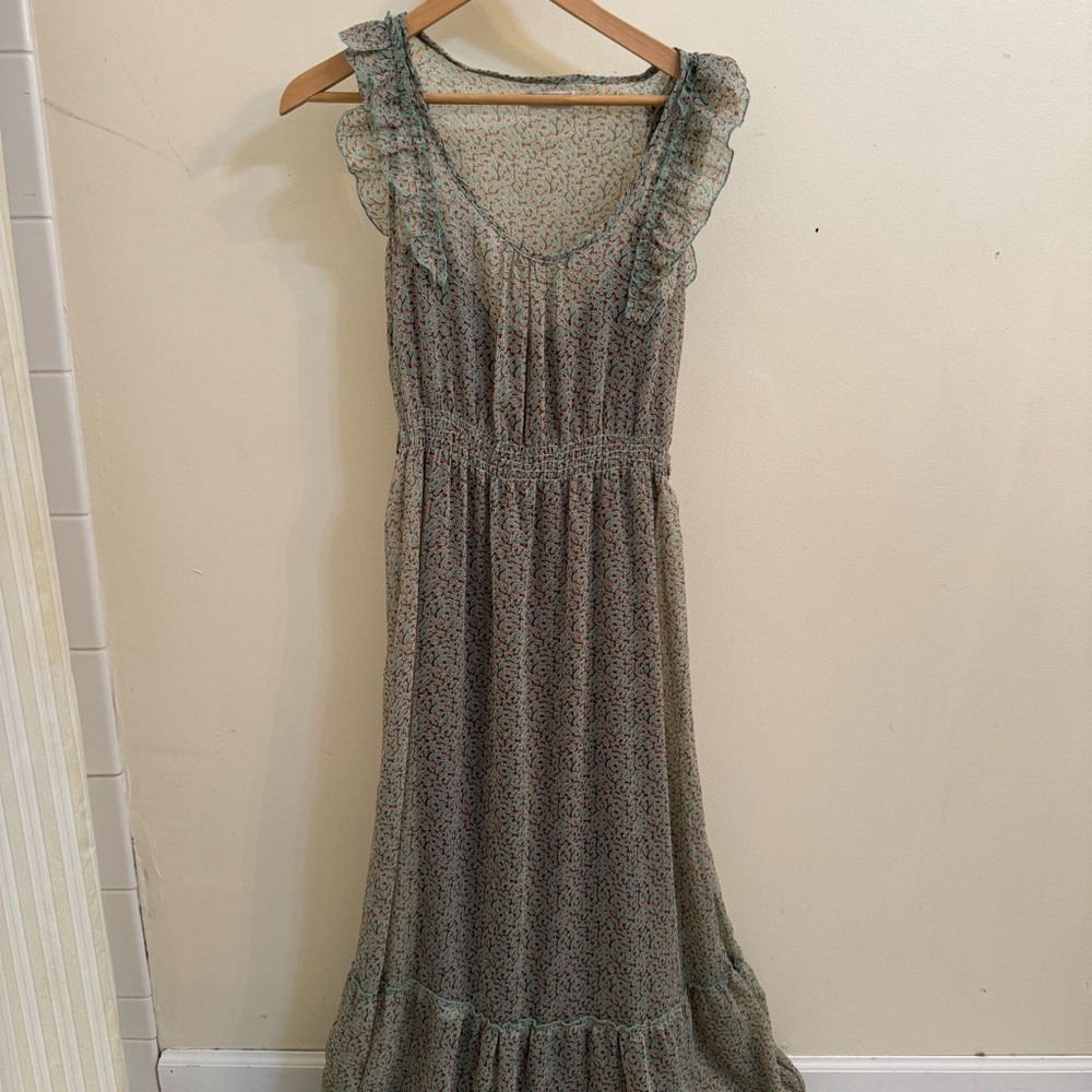 Pull&Bear Ditsy Floral Ruffle Maxi Dress – Smocked Waist Boho Style